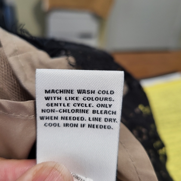 Neiman Marcus black over cream mini dress  women's 4   #2370 - Picture 9 of 10